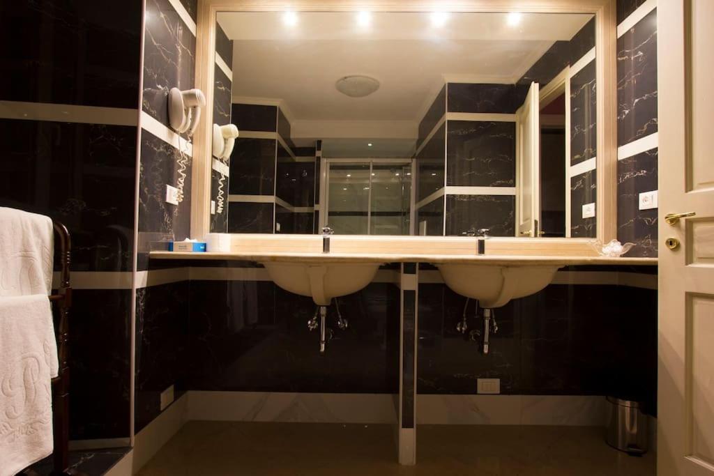 41 Nazionale Suite 41 ローマ エクステリア 写真